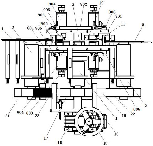 Automatic mold separating device for upper mold and lower mold of contact lens