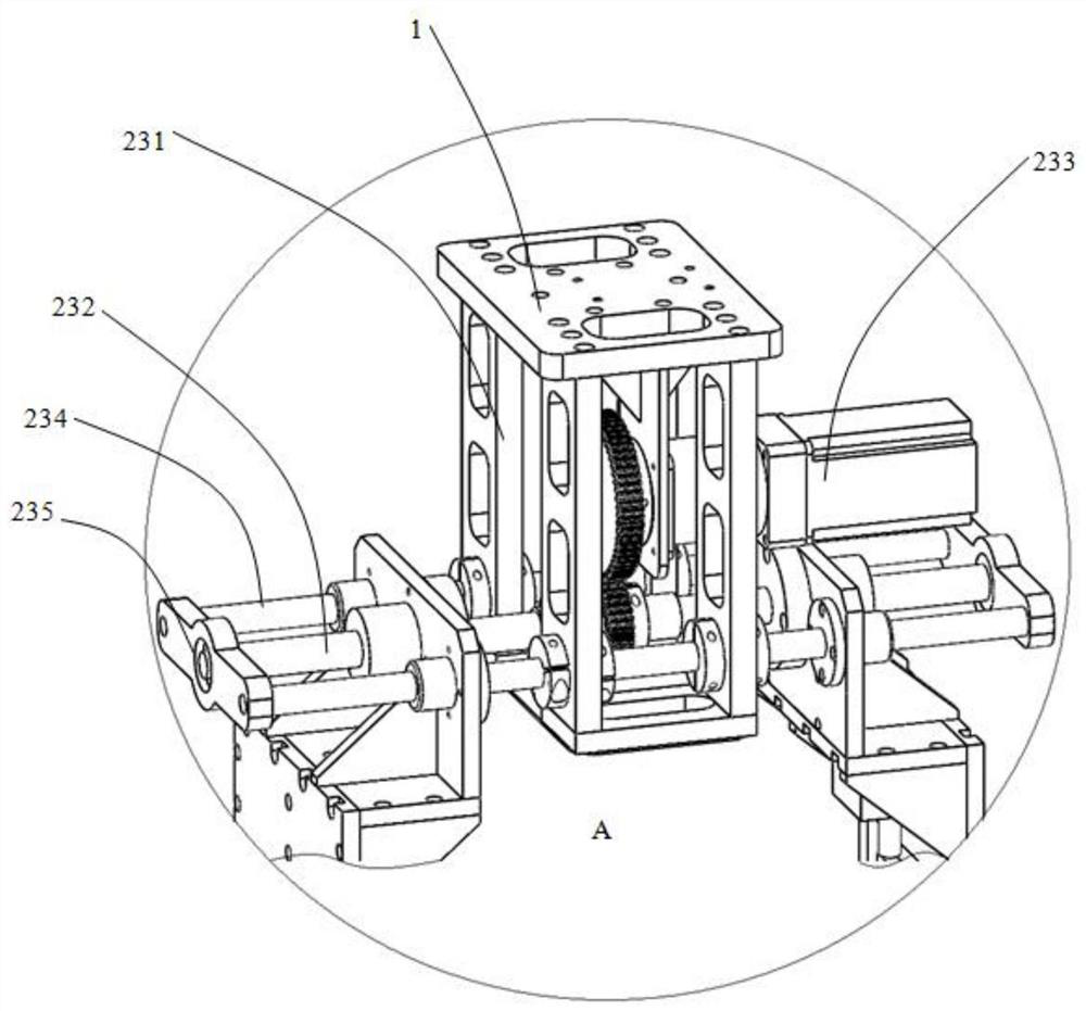 Adjustable and deformable clamping arm for industrial robot