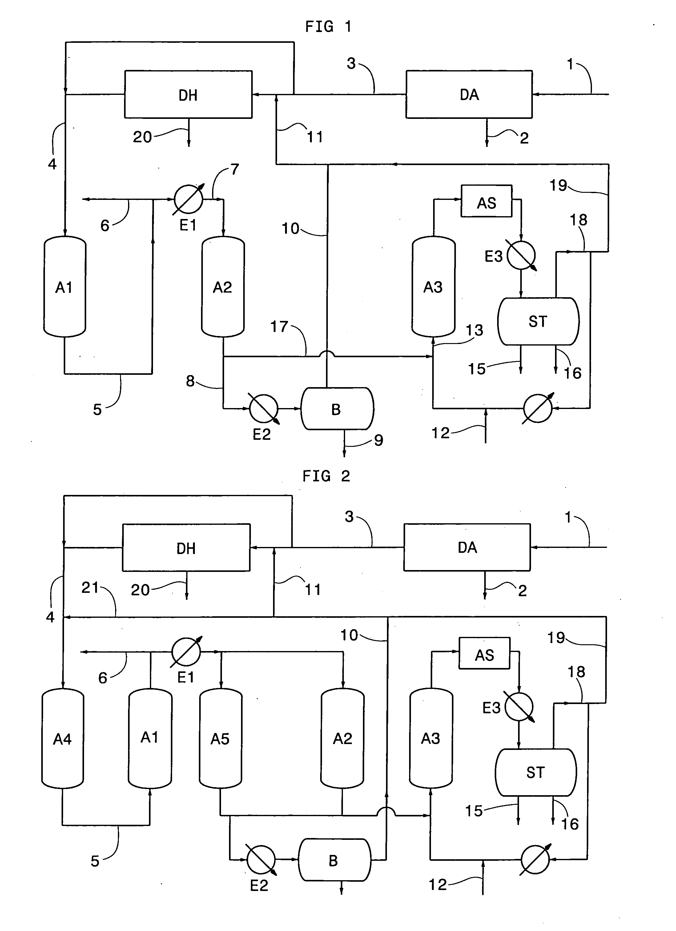 Method of purifying a natural gas by mercaptan adsorption