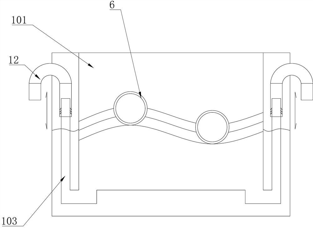 Rapid recovery device for offshore oil pollution