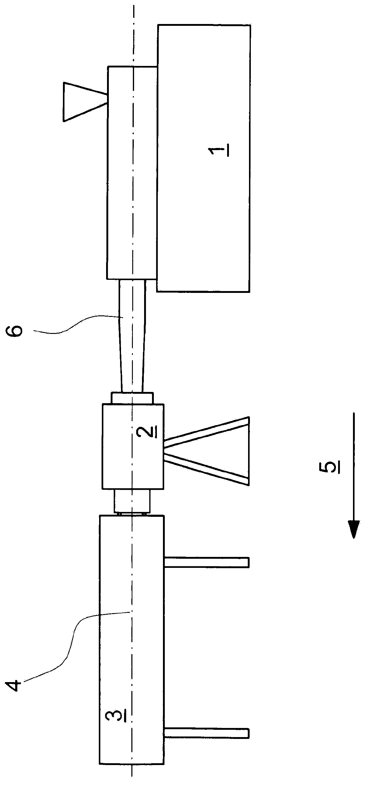 Method and device for controlling the temperature of plastic mass