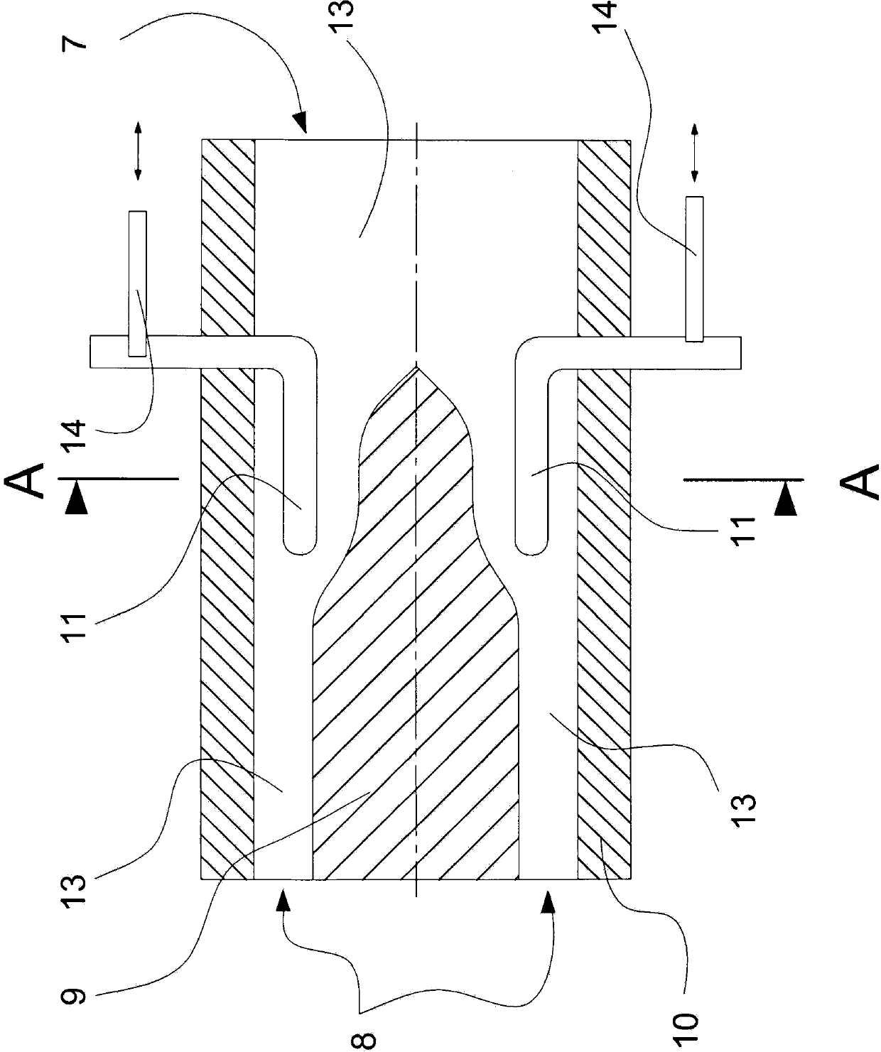 Method and device for controlling the temperature of plastic mass