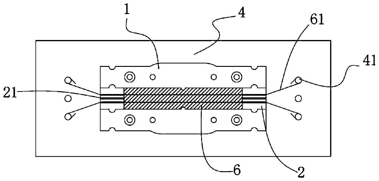 Concrete test piece forming die for micro tensile testing and test piece forming method