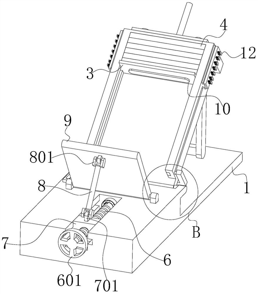 Leg training device for athletes in track and field