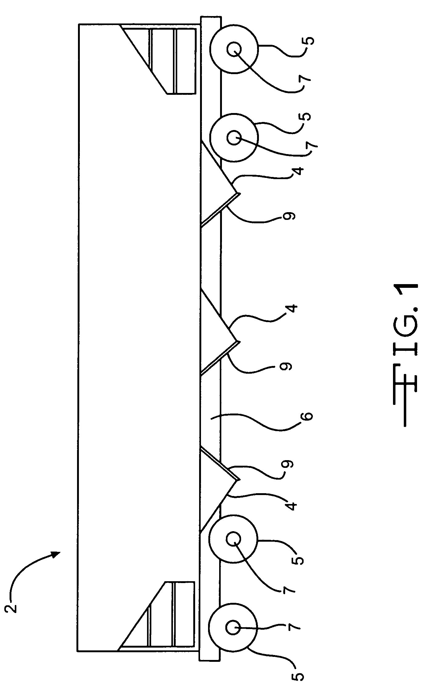 Railroad hopper car transverse door actuating mechanism