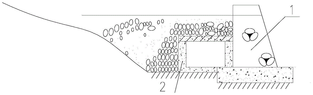 Tunnel fire-fighting system of utilizing water of valleys and between mountains as water source