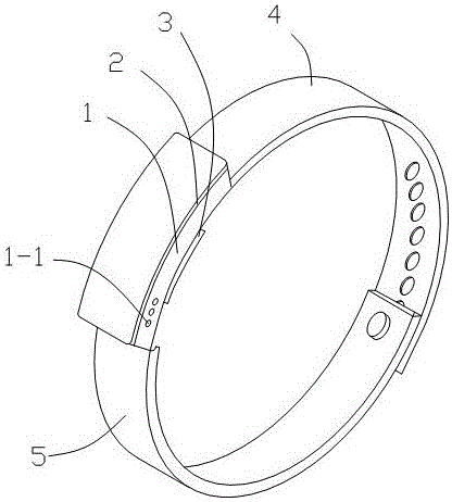 Intelligent sports bracelet capable of measuring heart rate