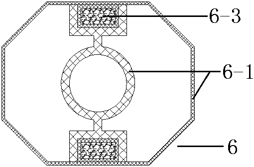 A badminton racket handle and its manufacturing method