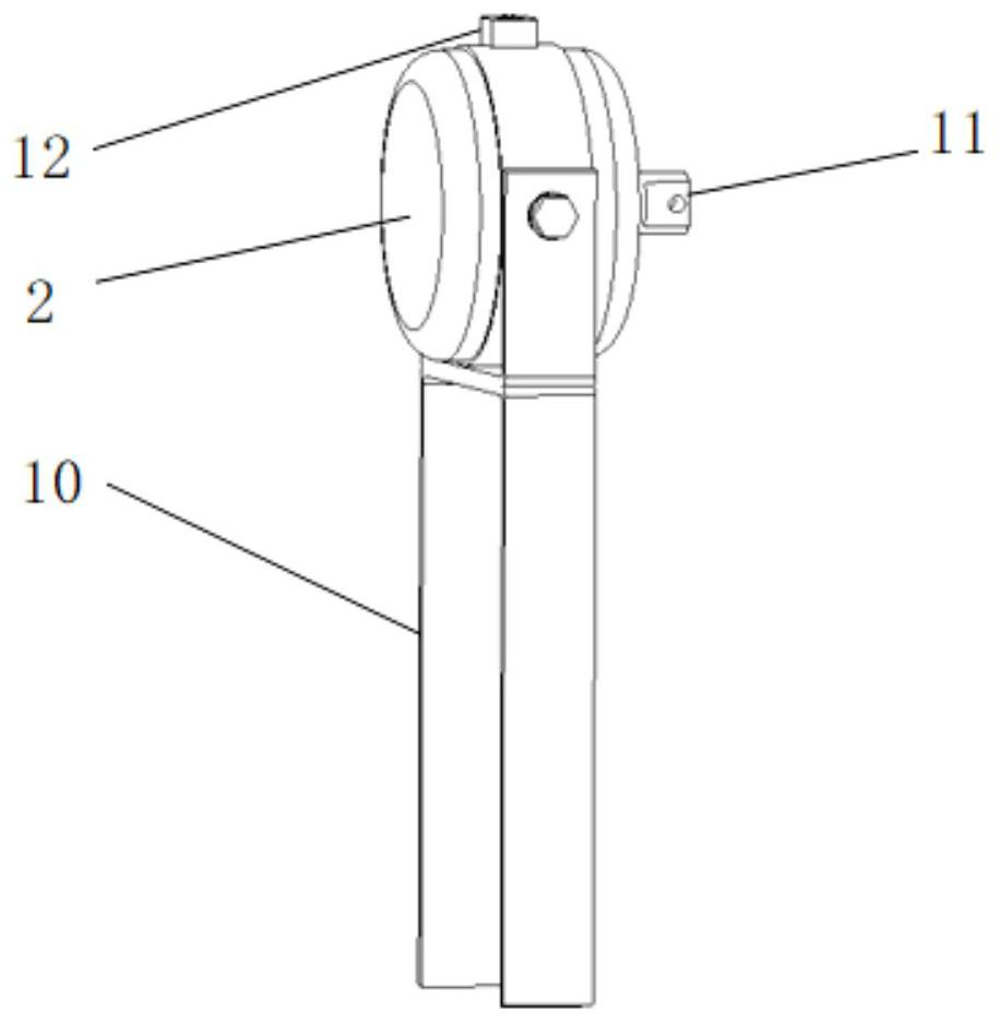 Heat dissipation device for heating assembly in closed environment and battery compartment of underwater vehicle