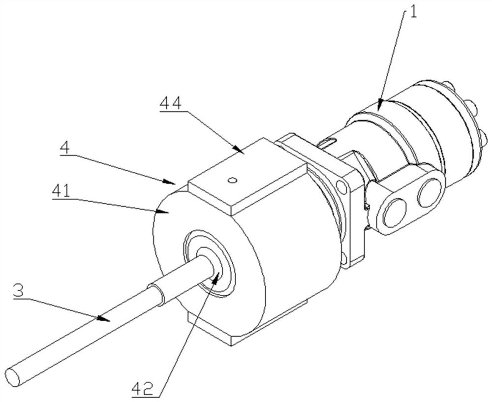 Screw rotating device capable of automatically disengaging threads