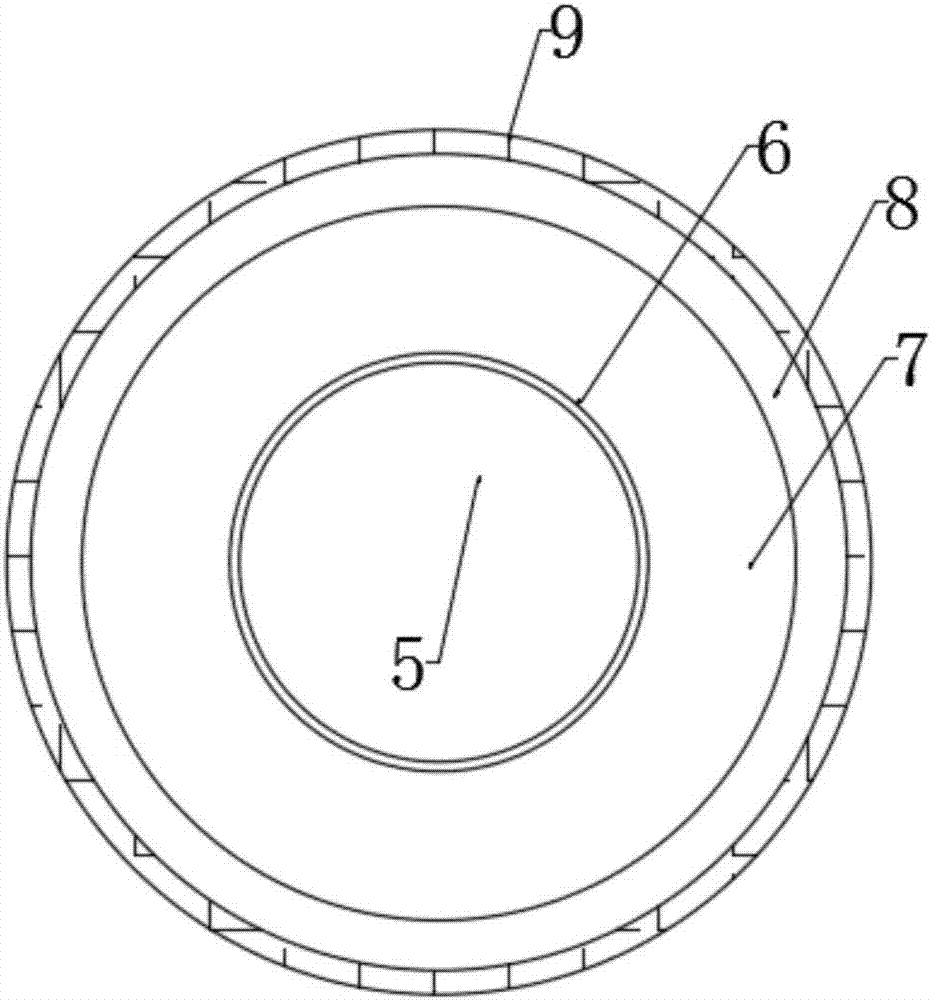 Stable and conveniently assembled and dissembled multiple-conductive-core cable and manufacturing method therefor