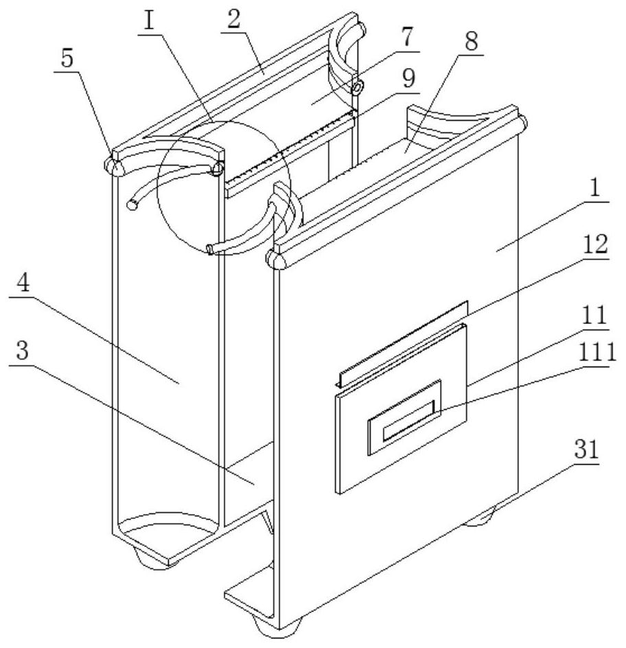 A multi-functional packaging body that is easy to pack