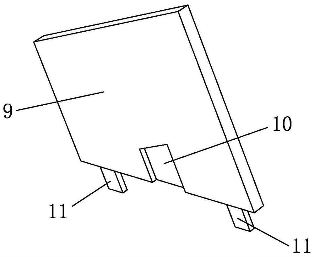 A construction method of pouring block stone face protection structure for slope embankment in river and sea reclamation area