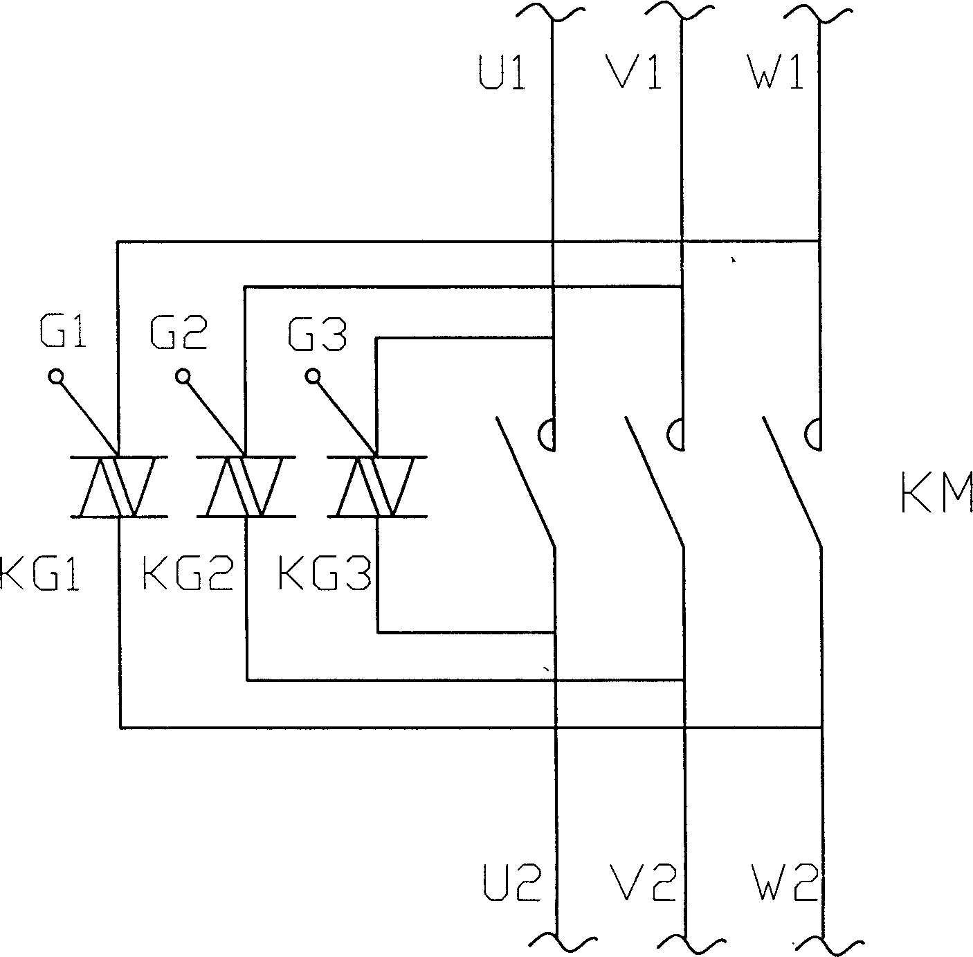 Contactor arcless current distributing-cutting-off method for bypass type motor soft start device