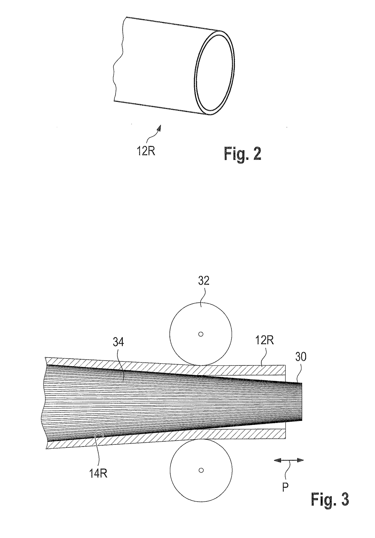 Method of producing a sliding sleeve for a synchronous manual transmission assembly and sliding sleeve produced by means of the method