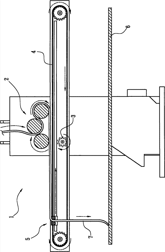 Method and mechanism for equivalently lowering and folding cloth woven by circular knitting machine according to cloth quantity