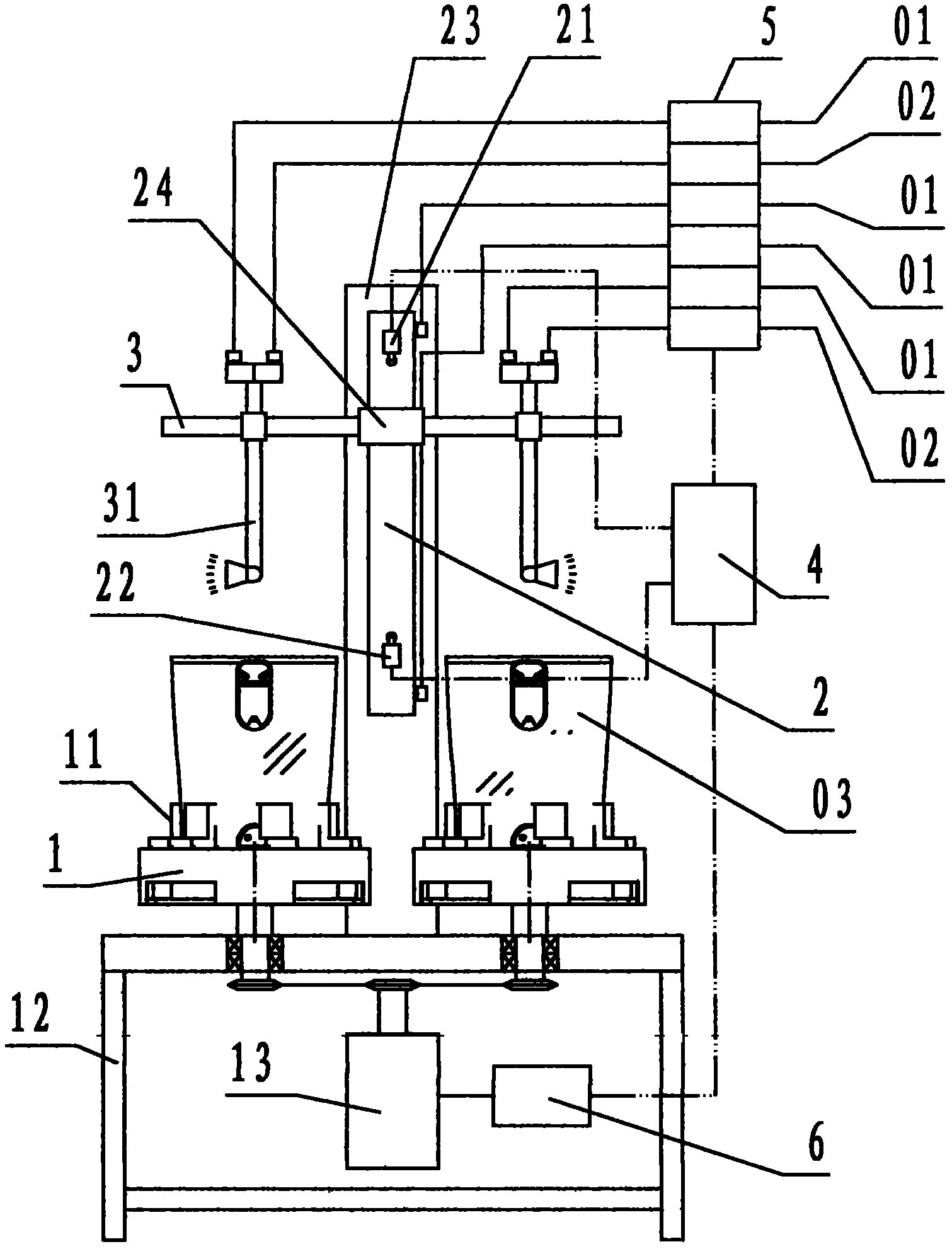 Automatic inner wall spraying device for round cup-shaped injection molding products