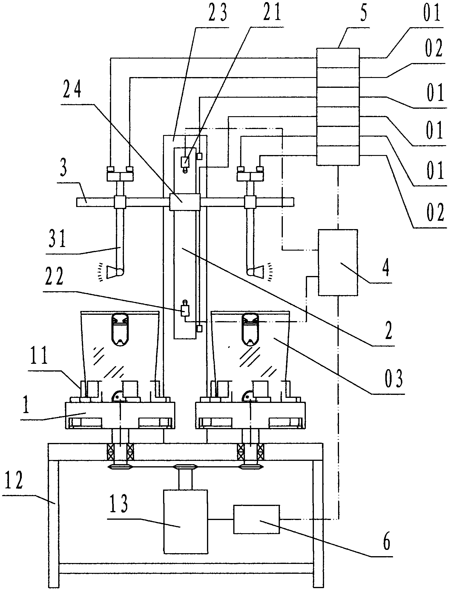 Automatic inner wall spraying device for round cup-shaped injection molding products