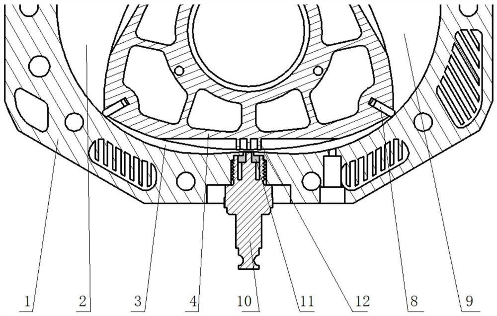 Spark plug ignition device and method in combustion chamber of small rotary engine