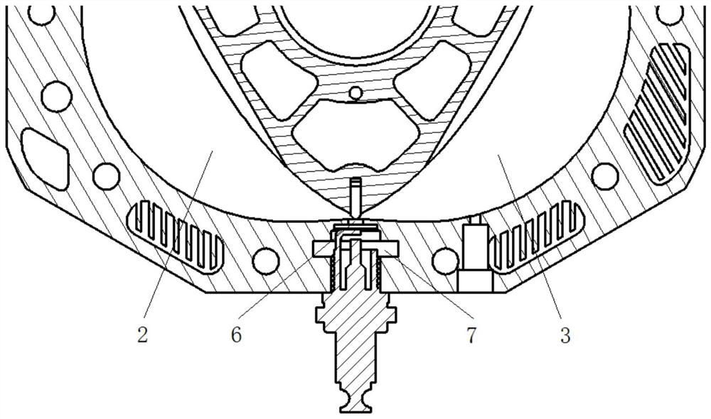 Spark plug ignition device and method in combustion chamber of small rotary engine