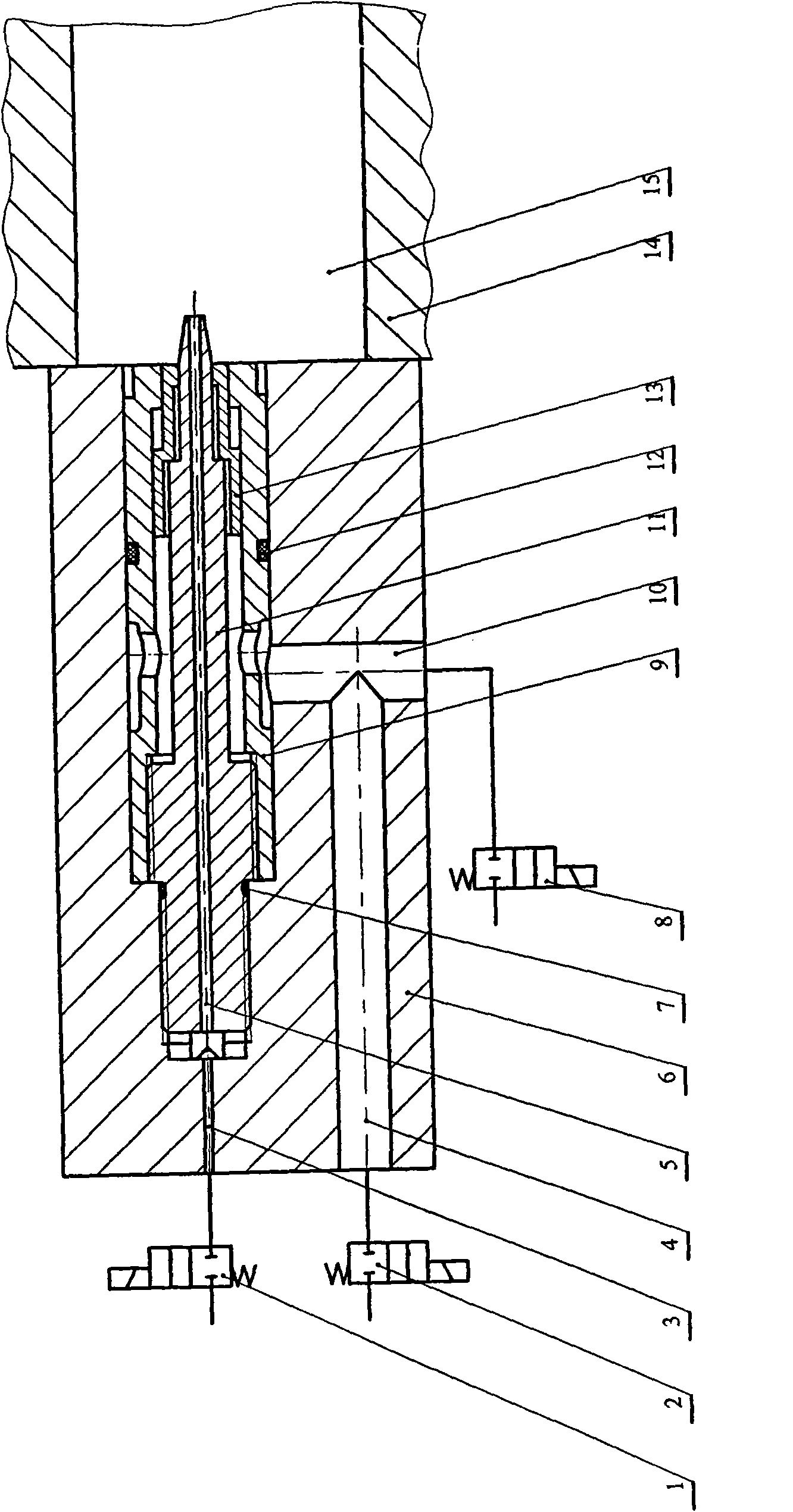 Movable core type squirt cut device applied to water-assisted injection molding