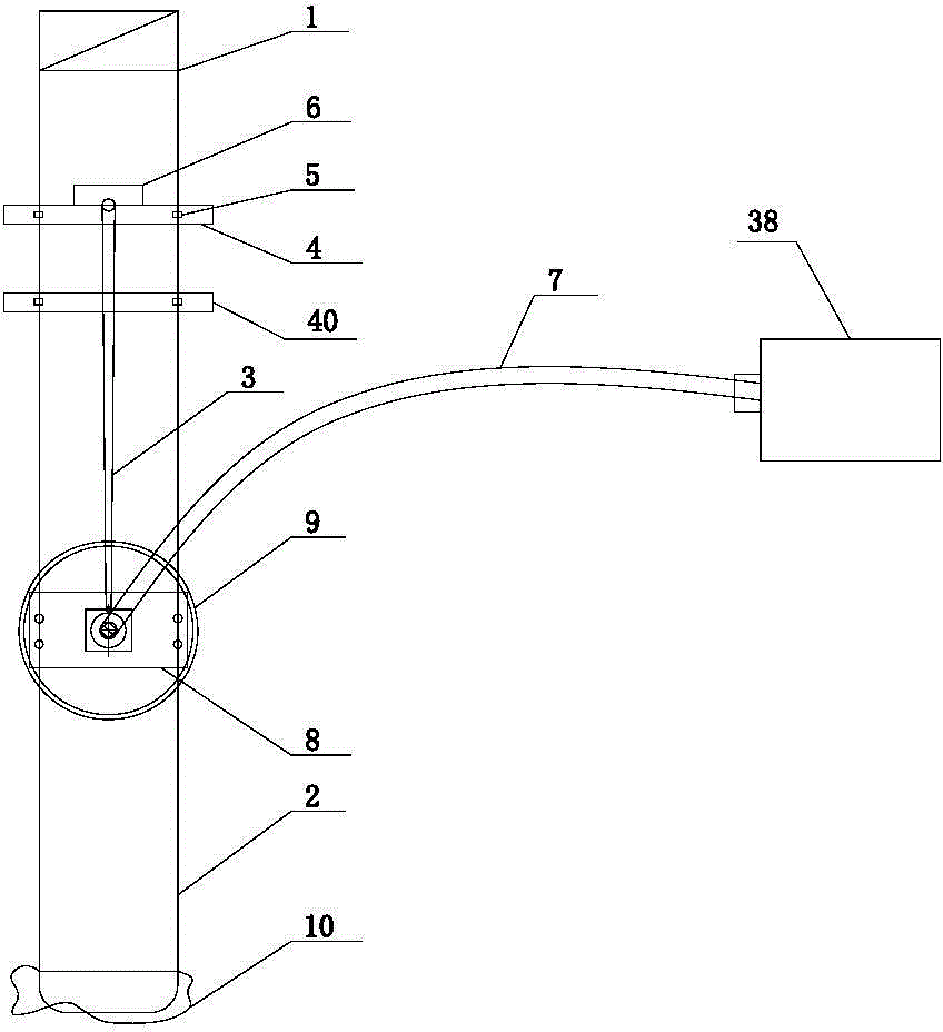 Equipment and method for cleaning current-resistance submerged cage netting