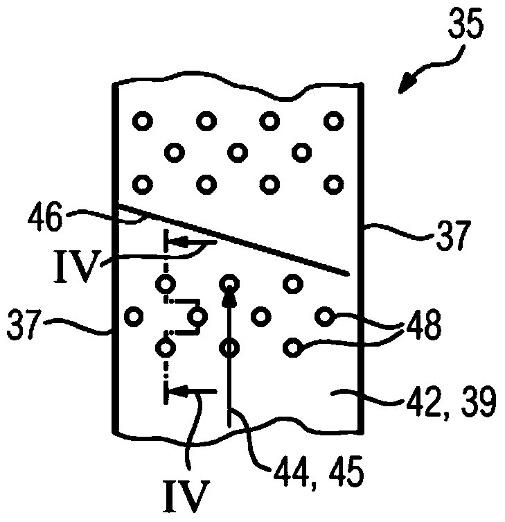 Internally coolable component for a gas turbine with at least one cooling duct