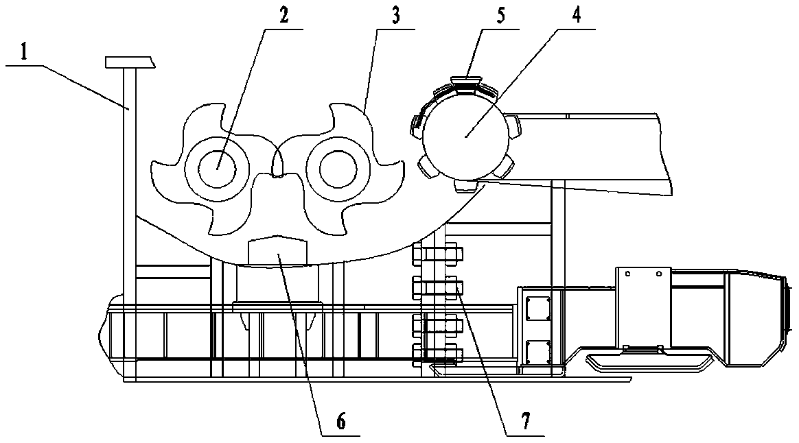 A screening type reloading crusher