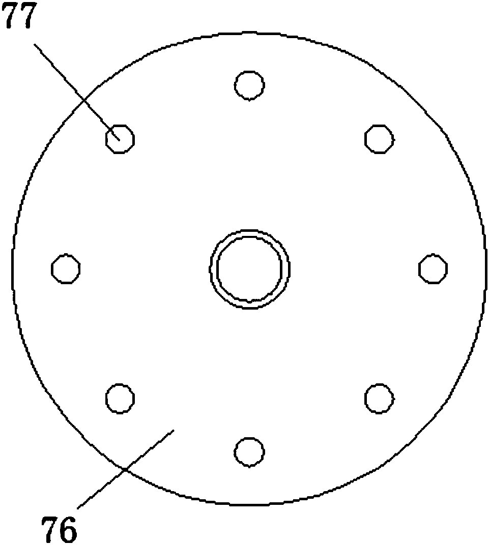 Injection molding machine feeding device convenient to discharge