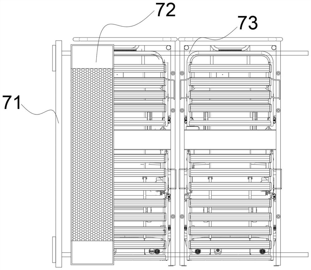 Automatic bedsore prevention and treatment cushion layer replacing device for critical nursing