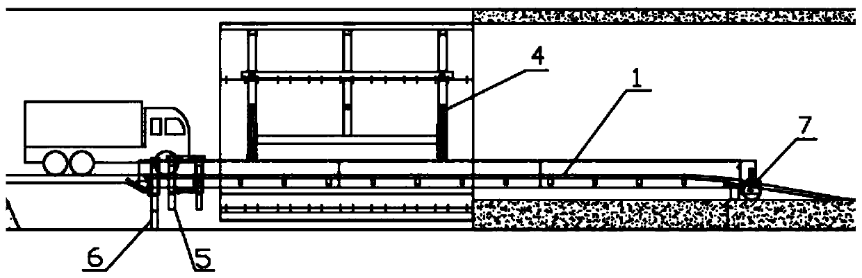 Trestle type lower-opening full-cross-section synchronous construction equipment and construction method thereof