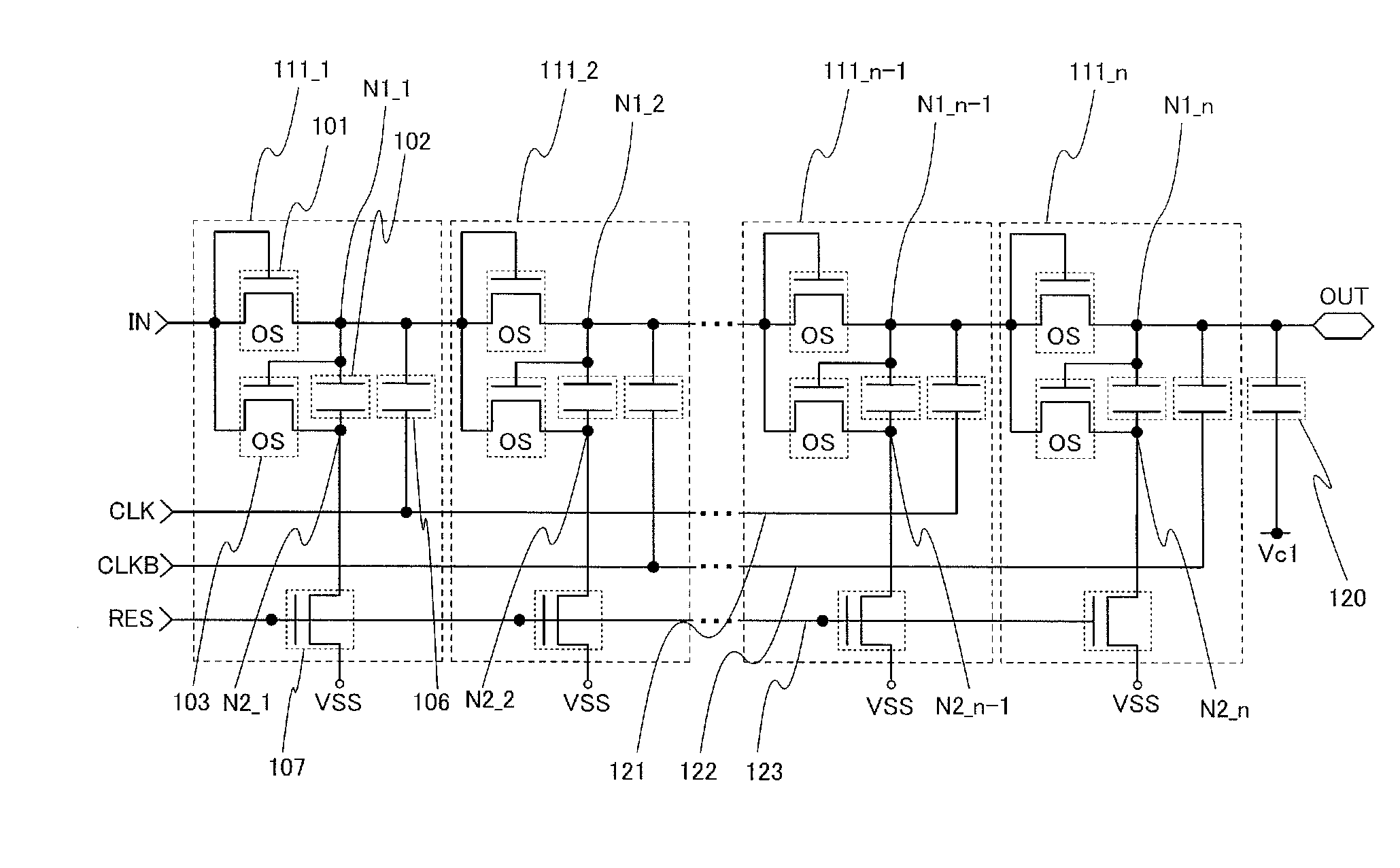 Boosting circuit and RFID tag including boosting circuit