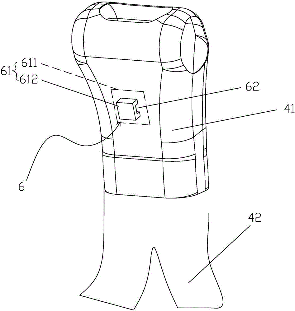 Constraining assembly of recreation facility