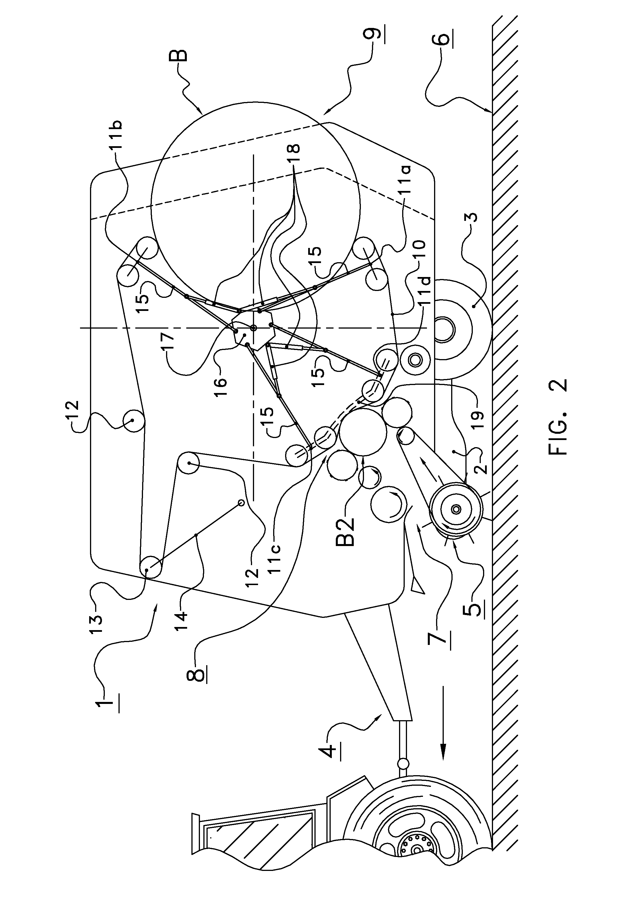 Baling device to form bales of crop material