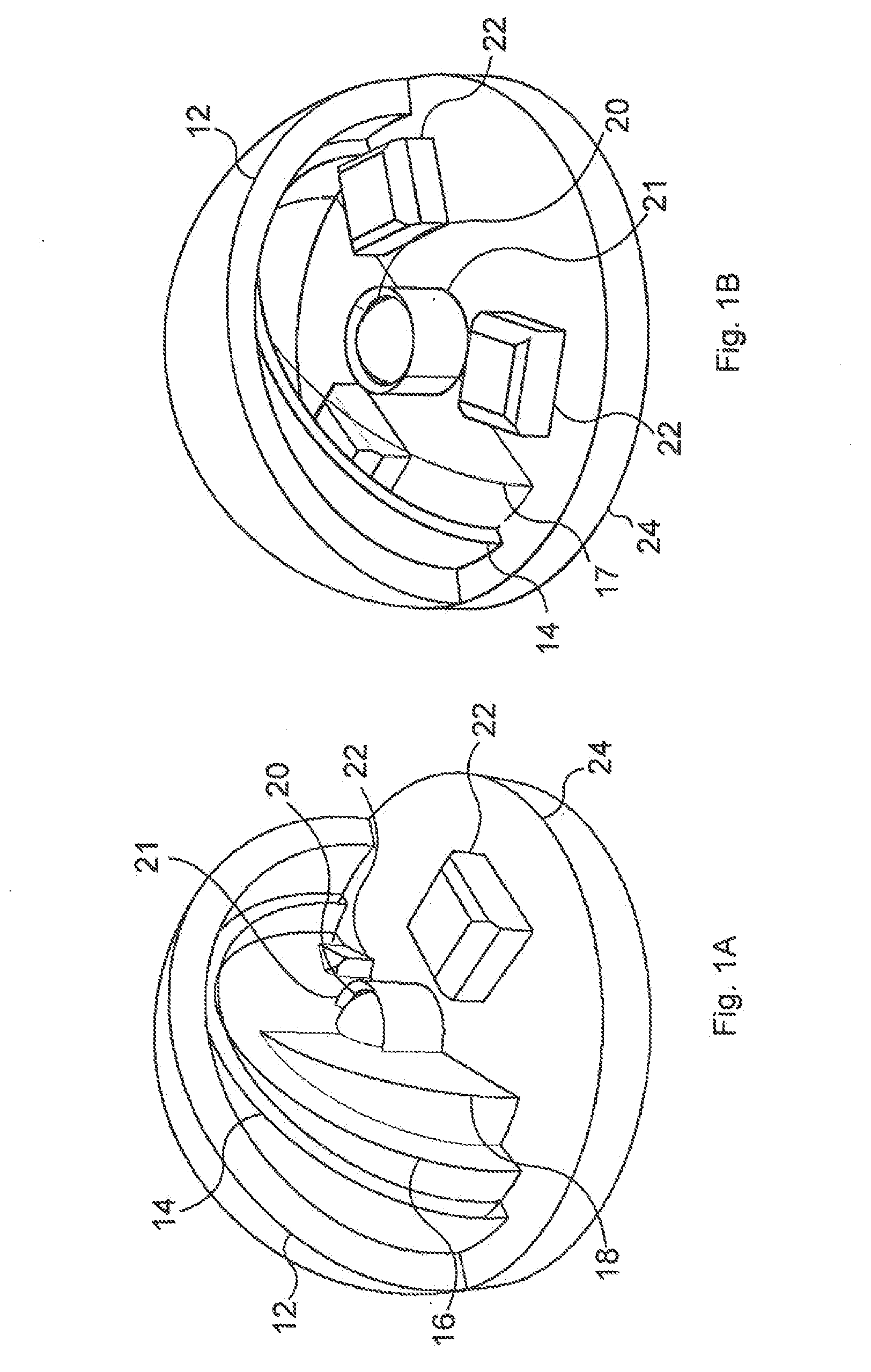 Electrically Insulated Screen and Method of Erecting an Electrically Insulated Screen