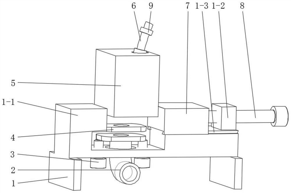 Suction type electrolytic machining device and method for finishing internal structure