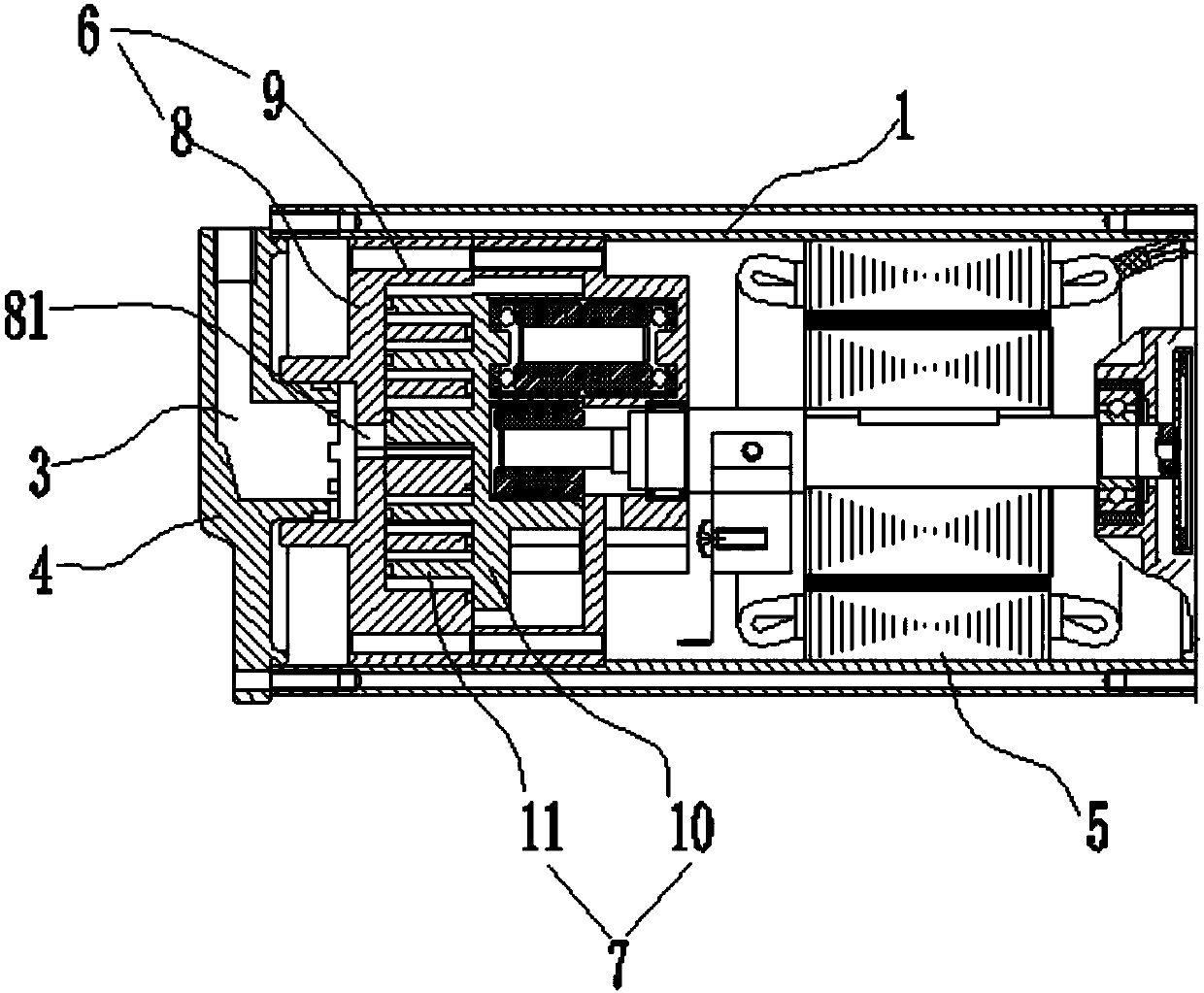 Vortex compressor and air discharging method thereof