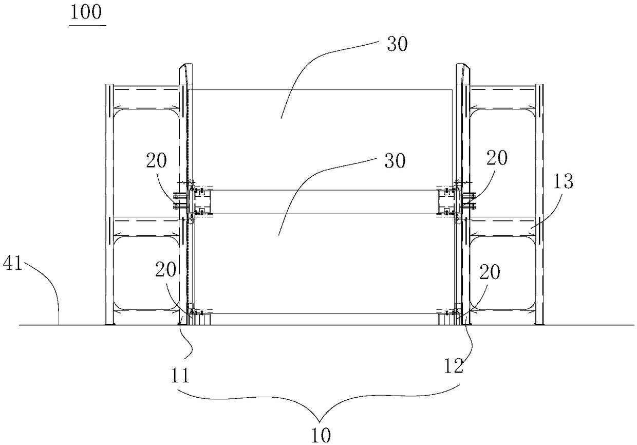 Natural gas fuel storage device and method of ship and natural gas powered ship