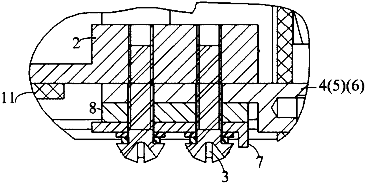 Power bus apparatus for improving power mass ratio of power supply controller