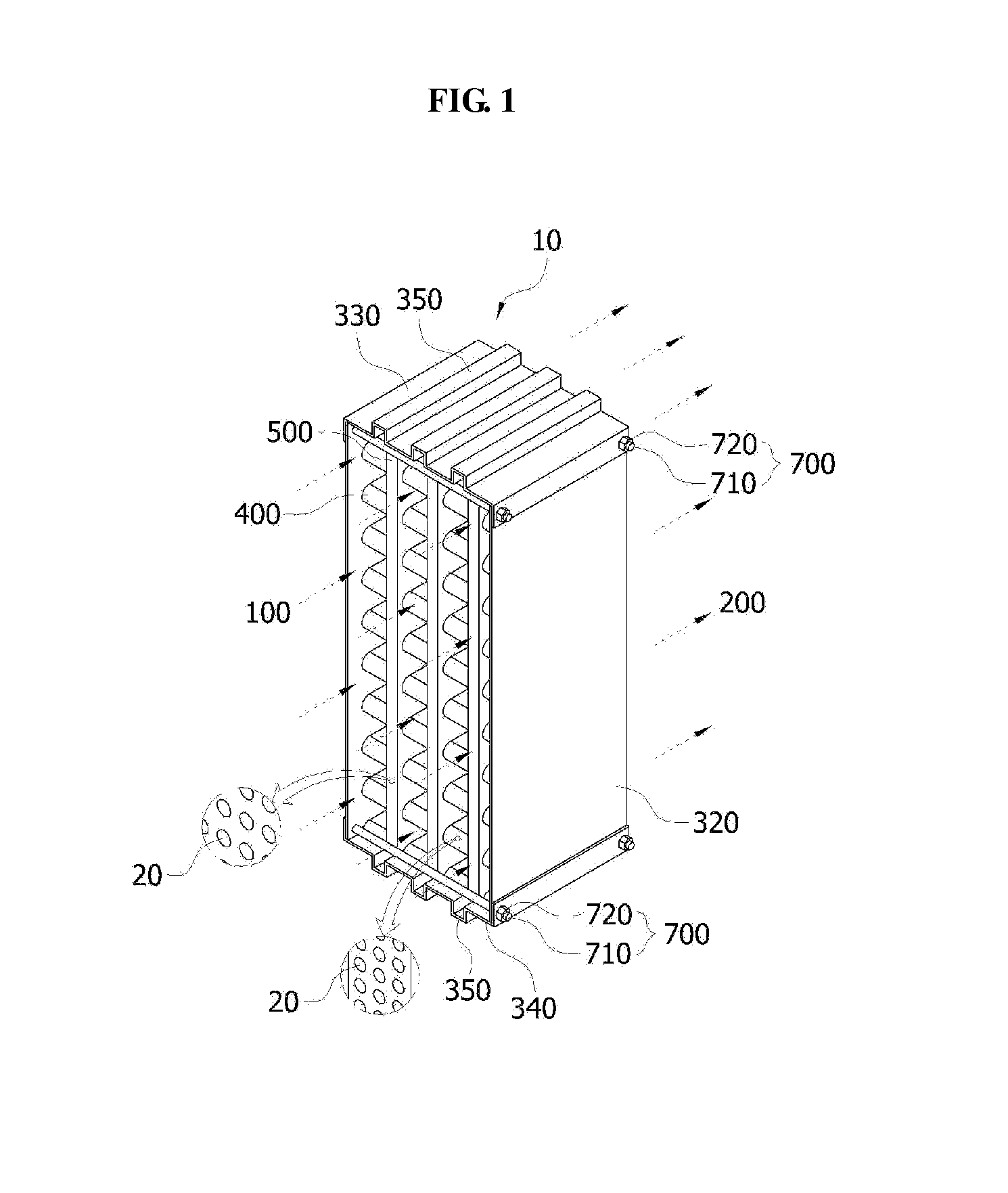 Strainer wall structure including curved sections