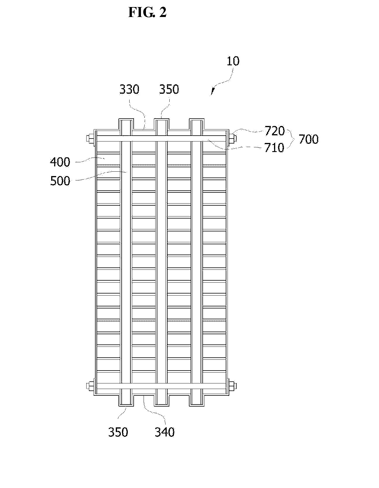 Strainer wall structure including curved sections