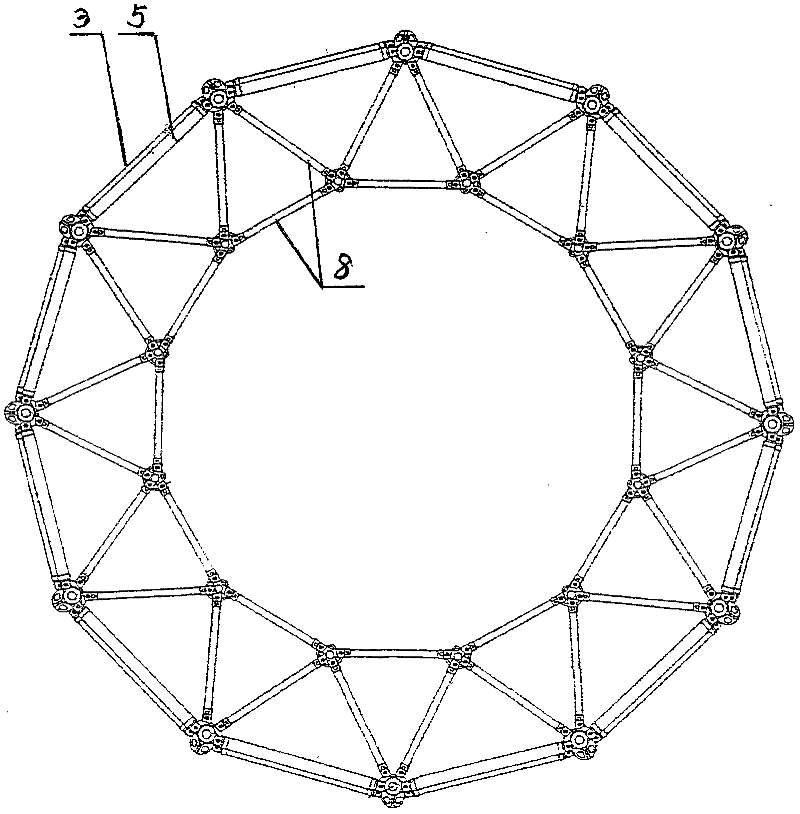 Ecological culture net cage capable of automatically sinking and floating to keep balance