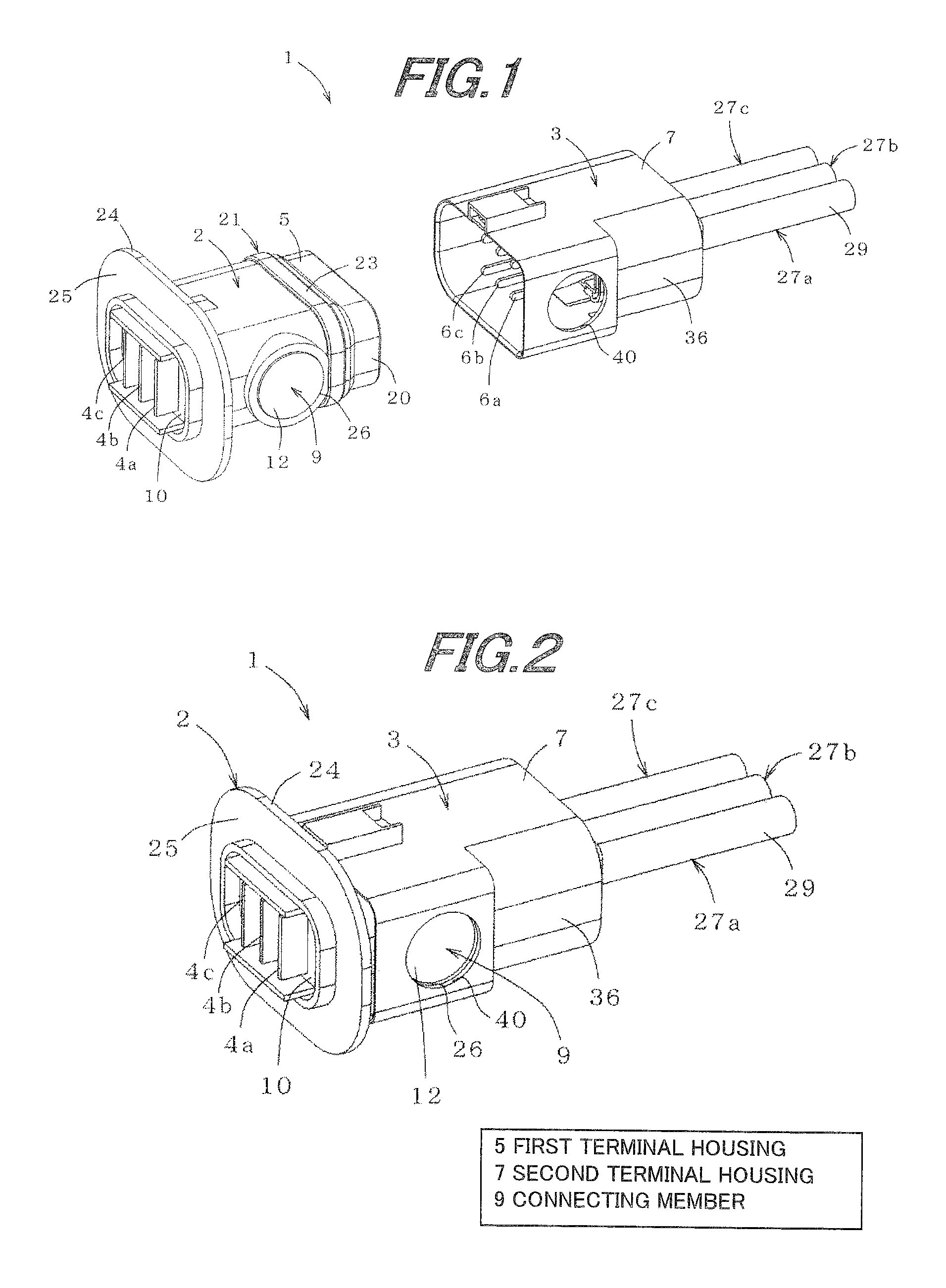 Connector with a connecting member with a screw portion penetrating the insulators and terminals of two mating terminal housings