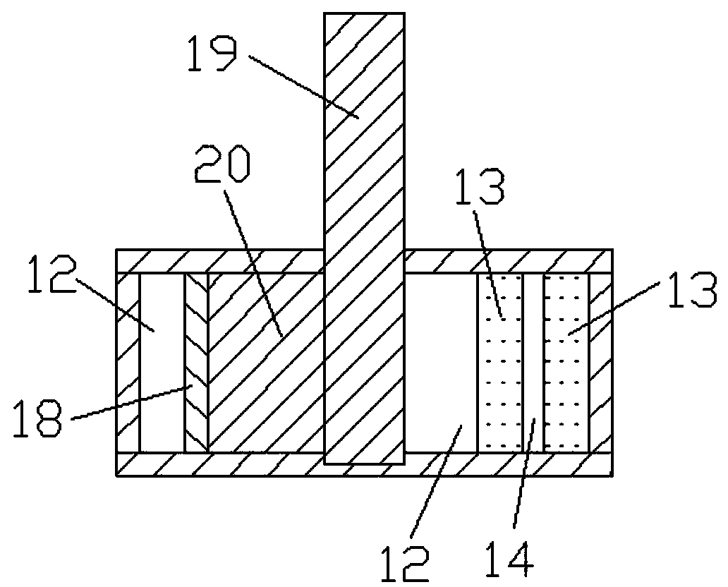 Exhaust pipe pressure control device with chain