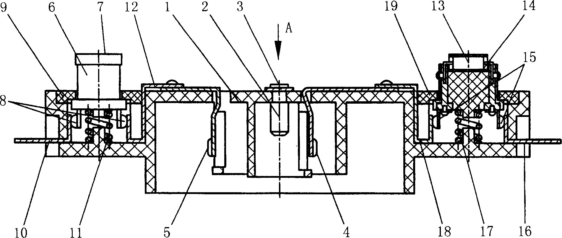 Temperature control electric connector for liquid heater