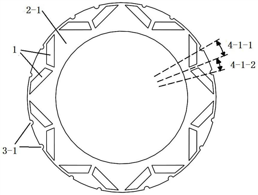 Rotor core of segmented skewed-pole motor and permanent magnet synchronous motor