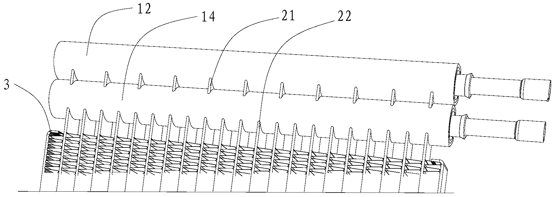 Heat exchanger and air conditioner with multiple refrigeration systems provided with heat exchanger