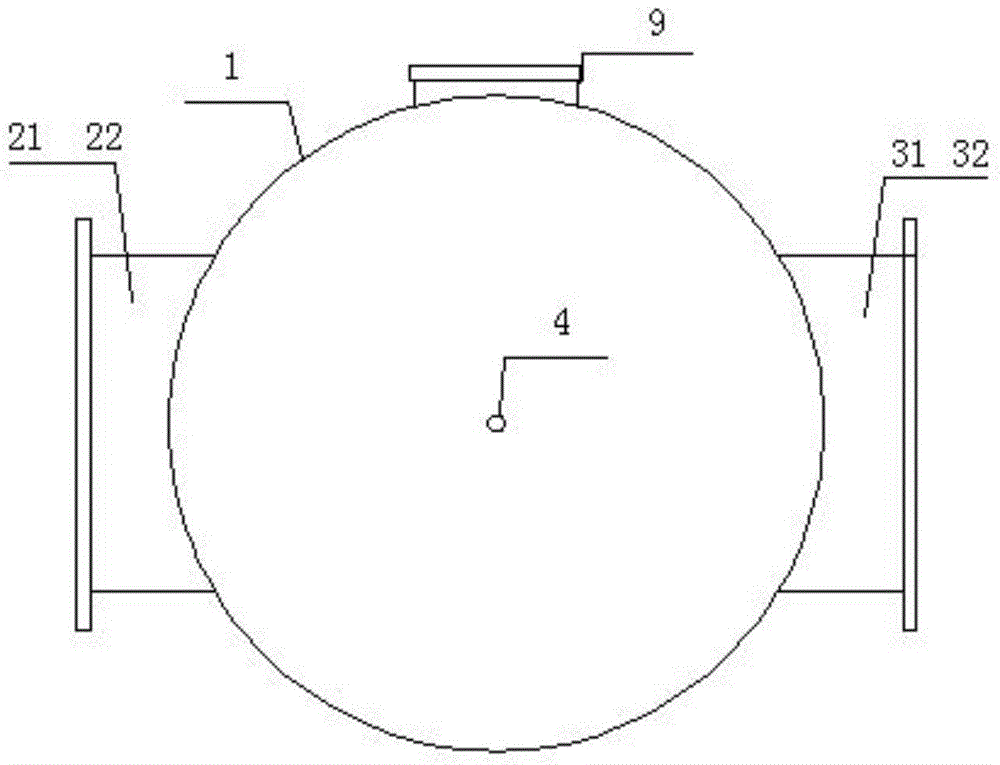 A hydraulic decoupling tank for central heating system