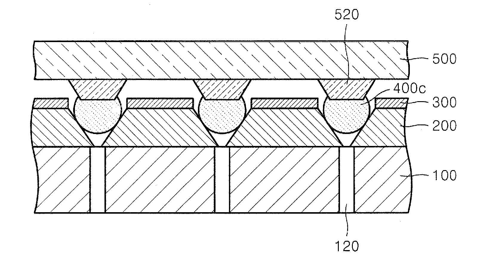 Mold for forming conductive bump, method of fabricating the mold, and method of forming bump on wafer using the mold