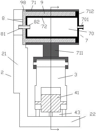 Air conditioner condensate water discharging device with moving rolling wheel